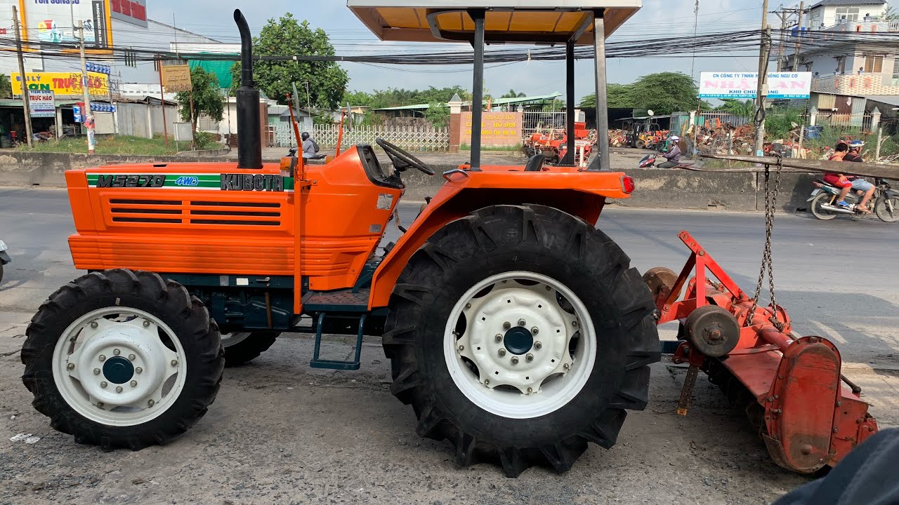 Kubota M5270