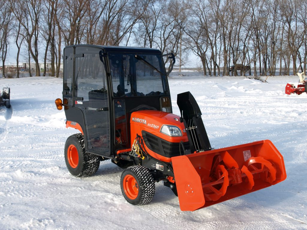 Kubota 2360 - Sự Lựa Chọn Hiệu Quả Cho Nông Nghiệp